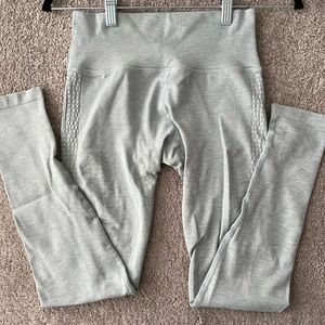 Alphalete Halo Legging (storm grey)